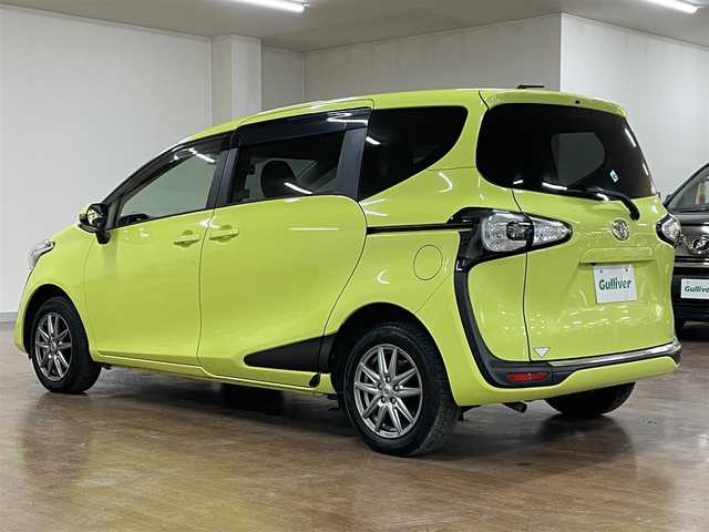 トヨタ シエンタ G 道央・札幌 2016(平28)年 8.2万km エアーイエロー 4WD/寒冷地仕様/両側パワースライドドア/純正SDナビ/・ワンセグTV/CD/DVD/BT/SD/バックカメラ/社外エンジンスターター/横滑り防止装置/3列シート/純正フロアマット/純正ドアバイザー/プッシュスタート/スマートキーx2/ウインカーミラー/社外15インチAW/社外AW付きサマータイヤ積込/・185/60R15 ’23製 6mm/取扱説明書/ナビ取扱説明書