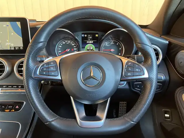 メルセデス・ベンツ Ｃ２２０ｄ ローレウスエディション 愛知県 2017(平29)年 3.9万km ポーラホワイト AMGラインインテリア・エクステリア /黒革 /パワーシート /シートヒーター/レーダーセーフティパッケージ /ACC /BSM /LKA /純正HDDナビ/バックカメラ /フルセグTV /LEDヘッドライト/オートライト/ETC/スマートキー/純正18インチアルミホイール