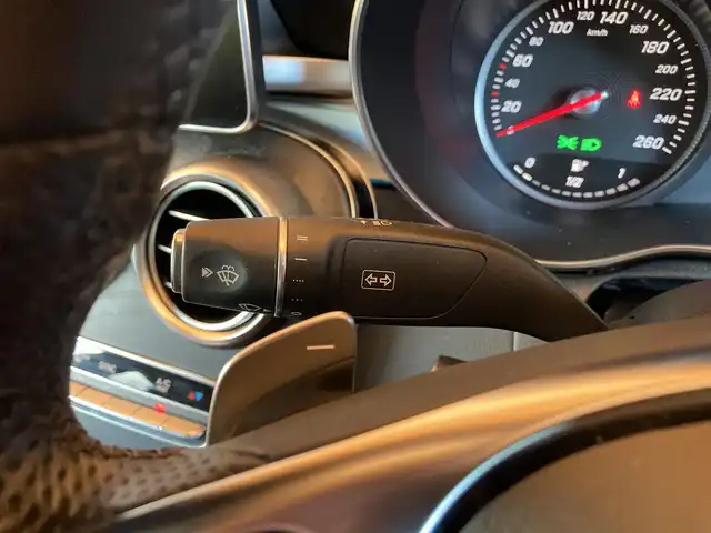 メルセデス・ベンツ Ｃ２２０ｄ ローレウスエディション 愛知県 2017(平29)年 3.9万km ポーラホワイト AMGラインインテリア・エクステリア /黒革 /パワーシート /シートヒーター/レーダーセーフティパッケージ /ACC /BSM /LKA /純正HDDナビ/バックカメラ /フルセグTV /LEDヘッドライト/オートライト/ETC/スマートキー/純正18インチアルミホイール