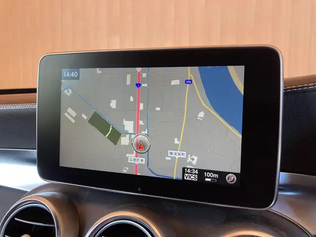 メルセデス・ベンツ Ｃ２２０ｄ ローレウスエディション 愛知県 2017(平29)年 3.9万km ポーラホワイト AMGラインインテリア・エクステリア /黒革 /パワーシート /シートヒーター/レーダーセーフティパッケージ /ACC /BSM /LKA /純正HDDナビ/バックカメラ /フルセグTV /LEDヘッドライト/オートライト/ETC/スマートキー/純正18インチアルミホイール