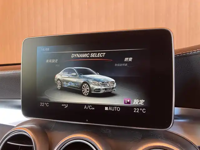 メルセデス・ベンツ Ｃ２２０ｄ ローレウスエディション 愛知県 2017(平29)年 3.9万km ポーラホワイト AMGラインインテリア・エクステリア /黒革 /パワーシート /シートヒーター/レーダーセーフティパッケージ /ACC /BSM /LKA /純正HDDナビ/バックカメラ /フルセグTV /LEDヘッドライト/オートライト/ETC/スマートキー/純正18インチアルミホイール