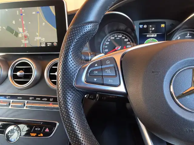 メルセデス・ベンツ Ｃ２２０ｄ ローレウスエディション 愛知県 2017(平29)年 3.9万km ポーラホワイト AMGラインインテリア・エクステリア /黒革 /パワーシート /シートヒーター/レーダーセーフティパッケージ /ACC /BSM /LKA /純正HDDナビ/バックカメラ /フルセグTV /LEDヘッドライト/オートライト/ETC/スマートキー/純正18インチアルミホイール