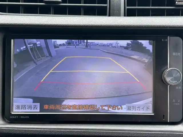 トヨタ アクア G 香川県 2013(平25)年 8.6万km ブラックマイカ 純正SDナビ/CD/Bluetooth/フルセグ/バックカメラ/純正15インチアルミ/スマートキー/プッシュスタート/LEDヘッドライト/前席シートヒーター/純正マット/ETC