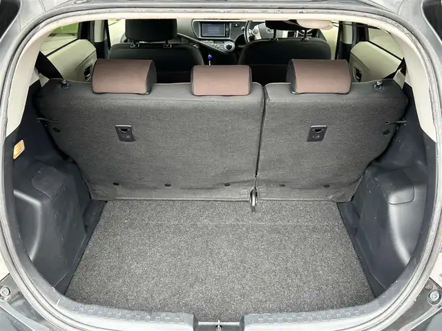 トヨタ アクア G 香川県 2013(平25)年 8.6万km ブラックマイカ 純正SDナビ/CD/Bluetooth/フルセグ/バックカメラ/純正15インチアルミ/スマートキー/プッシュスタート/LEDヘッドライト/前席シートヒーター/純正マット/ETC