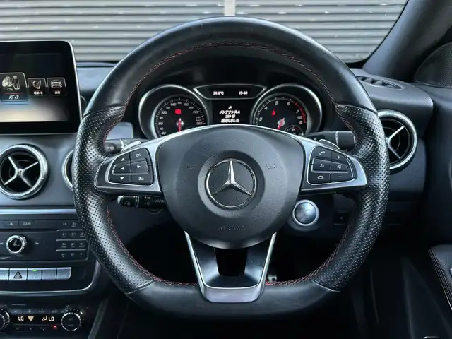 メルセデス・ベンツ ＣＬＡ１８０ Sブレイク　スポーツ 宮崎県 2017(平29)年 4.5万km コスモスブラック 純正HDDナビゲーション/・フルセグTV/・CD/・DVD/・Bluetooth/・AM FM/バックカメラ/・コーナーセンサー/アクティブクルーズコントロール/・レーンキープ/パワーバックドア/ブラインドスポットモニター/衝突軽減/ETC/純正LEDヘッドライト/・オートライト/純正フロアマット/純正アルミホイール18インチ/ハーフレザーシート/・DN席シートヒーター/・D席パワーシート/スマートキー/プッシュスタート/純正18インチAMGアルミホイール