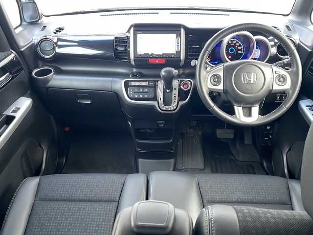 ホンダ Ｎ ＢＯＸ カスタム G ターボ Lパッケージ 長野県 2015(平27)年 7.1万km プレミアムホワイトパールⅡ ・純正7インチメモリーナビゲーション/CD DVD ワンセグTV Bluetooth/・バックカメラ/・ETC/・両側パワースライドドア/・パドルシフト/・クルーズコントロール/・純正15インチアルミホイール/・HIDヘッドライト/・オートライト/・ステアリングリモコン/・ウィンカーミラー/・電動格納ミラー/・スマートキー/・エンジンプッシュスタート/・ドアバイザー