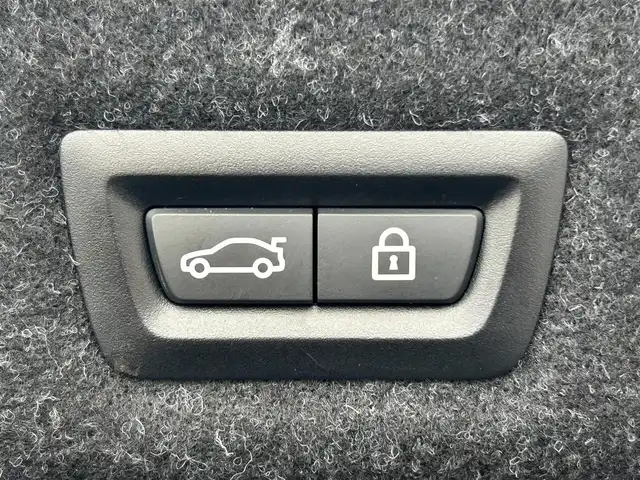 ＢＭＷ ５３０ｉ ED ミッション:インポッシブル 大阪府 2018(平30)年 7.3万km サファイアブラックP 純正HDDナビ/BT/CD/DVD/フルセグTV/USB/360度カメラ/Harman/kardonサラウンド・サウンド・システム/ヘッドアップディスプレイ/全席シートヒーター/D/N席パワーシート/パドルシフト/追従機能付きクルーズコントロール/レーンキープアシスト/前後コーナーセンサー/オートホールド/LEDヘッドライト/オートライト/フロントフォグランプ/純正19インチAW/スペアキー/ドライブレコーダー（WHSR-510）/ETC