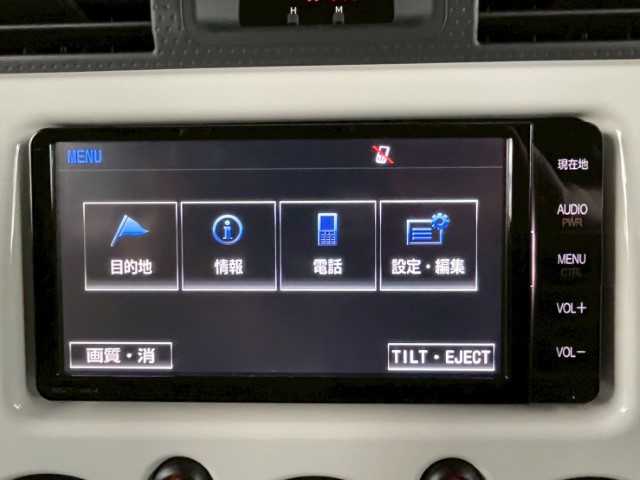 トヨタ ＦＪクルーザー 岩手県 2016(平28)年 7.3万km ホワイト ＡＩＳ検査済み/【2509008719】/4WD(切替）/ルーフキャリア/バックソナー/純正フロアマット/パワーウィンドウ/ETC(通常）/純正ナビ/パワステ/盗難防止装置/横滑り防止装置/ABS/エクストリームJ　XJ08（社外）/ダンロップグラントレックR/T 01（社外）/Bratオリジナルリフトアップキット（社外）/スモークウィンカー（社外）/バックランプ（社外）/トラクションコントロールスイッチ（純正）/社外パーツ取付有