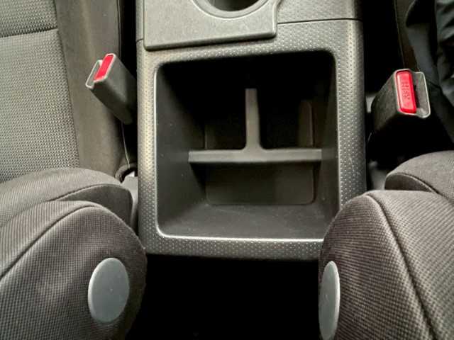 トヨタ ＦＪクルーザー 岩手県 2016(平28)年 7.3万km ホワイト ＡＩＳ検査済み/【2509008719】/4WD(切替）/ルーフキャリア/バックソナー/純正フロアマット/パワーウィンドウ/ETC(通常）/純正ナビ/パワステ/盗難防止装置/横滑り防止装置/ABS/エクストリームJ　XJ08（社外）/ダンロップグラントレックR/T 01（社外）/Bratオリジナルリフトアップキット（社外）/スモークウィンカー（社外）/バックランプ（社外）/トラクションコントロールスイッチ（純正）/社外パーツ取付有