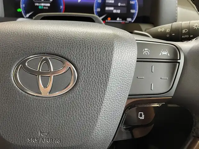 トヨタ アルファードハイブリット Z 岩手県 2023(令5)年 3.2万km プラチナホワイトパールマイカ ４WD/メーカーオプション（リモート機能付きアドバンストパーク/デジタルインナーミラー/ITS Connect/カラーヘッドアップディスプレイ/緊急操舵支援機能/フロントクロストラフィックアラート/レーンチェンジアシスト)/パノラミックビューモニター/三眼LEDヘッドランプ/デュアルパワースライドドア/パワーバックドア/トヨタセーフティセンス/プリクラッシュセーフティ/レーダークルーズコントロール/レーントレーシングアシスト/アダプティブハイビームアシスト/ロードサインアシスト/プロアクティブドライビングアシスト/ドアオープン制御付き安心降車アシスト/エグゼクティブパワーシート（ロングスライド/パワーオットマン/パワーリクライニング/シートヒーター/シートベンチレーション）/ステアリングヒーター/AC100V1500Wアクセサリーコンセント/置くだけ充電/ディスプレイオーディオ/（コネクティッドナビ/フルセグTV/USB/HDMI/Bluetooth/AppleCarPlay/AndroidAuto/ミラキャスト）/ETC2.0