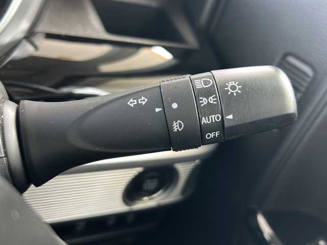 スズキ スペーシア カスタム HYBRID XS 東京都 2018(平30)年 1.4万km ブルーイッシュブラックパール3 ワンオーナー/社外メモリナビ/【フルセグ・DVD再生可・CD・Bluetooth】/バックカメラ/両側パワースライドドア/デュアルセンサーブレーキサポート/車線逸脱警報/横滑り防止機能/運転席シートヒーター/アイドリングストップ/プッシュスタート/スマートキー/スペアキーあり/純正フロアマット/ドアバイザー/新車保証書/取扱説明書