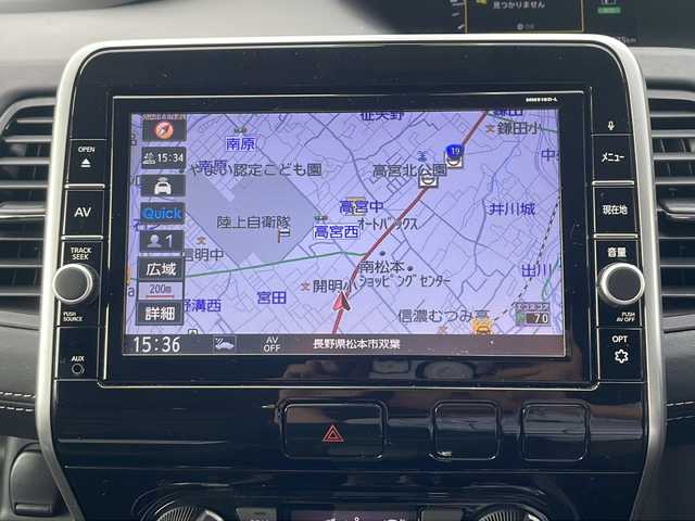 日産 セレナ ハイウェイスター 長野県 2018(平30)年 6.2万km ブリリアントシルバー 純正9インチSDナビ【MM518D-L】/(CD/DVD/BD/フルセグTV/BT)/バックカメラ/ビルトインETC/ドライブレコーダー/革巻きステアリング/ステアリングスイッチ/オートライト/フォグランプ/アイドリングストップ/サンシェード/スマートキー/Pスタート/電動格納ミラー/ドアバイザー/純正15インチAW/純正フロアマット