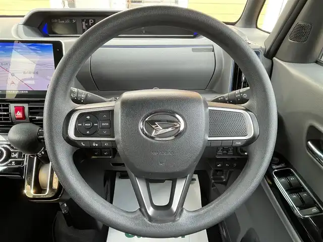 ダイハツ タント カスタム X セレクション 宮崎県 2020(令2)年 6.5万km シャイニングホワイトパール 両側パワースライドドア/純正メモリーナビ(Bluetooth/CD/DVD)/フルセグテレビ/バックカメラ/全周囲カメラ/アイドリングストップ/ドライブレコーダー/LEDヘッドライト/オートライト/純正フロアマット/シートヒーター/純正アルミホイール/横滑り防止装置/衝突軽減システム/カーテンエアバッグ/スマートキー/プッシュスタート/ステアリングスイッチ/ABS