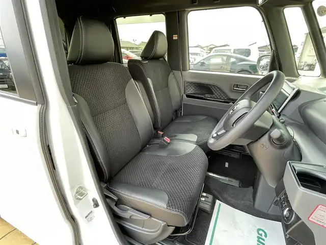 ダイハツ タント カスタム X セレクション 宮崎県 2020(令2)年 6.5万km シャイニングホワイトパール 両側パワースライドドア/純正メモリーナビ(Bluetooth/CD/DVD)/フルセグテレビ/バックカメラ/全周囲カメラ/アイドリングストップ/ドライブレコーダー/LEDヘッドライト/オートライト/純正フロアマット/シートヒーター/純正アルミホイール/横滑り防止装置/衝突軽減システム/カーテンエアバッグ/スマートキー/プッシュスタート/ステアリングスイッチ/ABS