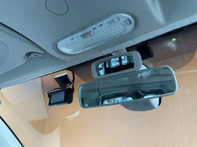 ルノー カングー ゼン 愛知県 2019(令1)年 5.3万km マロンショコラM 社外ナビ/フルセグTV/バックカメラ/CD/DVD再生/Bluetooth/エコモード/ヘッドライトレベライザー/アイドリングストップ/キーレス/両側スライドドア/純正フロアマット/電動格納ミラー/ドライブレコーダー/フォグライト