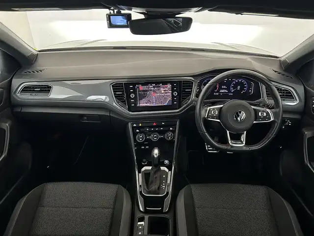 フォルクスワーゲン Ｔ－ロック TDI スポーツ 岐阜県 2021(令3)年 2.8万km ピュアホワイト Volkswagen純正インフォメイテントシステム/　SSDナビゲーション/　Bluetooth　Applecarplay　FM AM/Volkswagenオールインセーフティ/　プリクラッシュブレーキシステム/　ハイビームアシスト/　リアビューカメラ/　アダプティブクルーズコントロール/　トラフィックアラート/　レーンキープアシスト/　ブラインドスポットディティクション/　ポストコリジョンブレーキ/　エマージェンシーストップシグナル/LEDヘッドライト/ETC2.0車載器