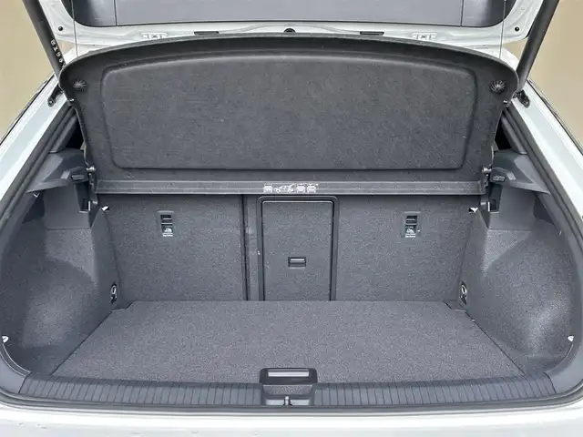 フォルクスワーゲン Ｔ－ロック TDI スポーツ 岐阜県 2021(令3)年 2.8万km ピュアホワイト Volkswagen純正インフォメイテントシステム/　SSDナビゲーション/　Bluetooth　Applecarplay　FM AM/Volkswagenオールインセーフティ/　プリクラッシュブレーキシステム/　ハイビームアシスト/　リアビューカメラ/　アダプティブクルーズコントロール/　トラフィックアラート/　レーンキープアシスト/　ブラインドスポットディティクション/　ポストコリジョンブレーキ/　エマージェンシーストップシグナル/LEDヘッドライト/ETC2.0車載器