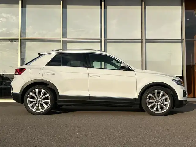 フォルクスワーゲン Ｔ－ロック TDI スポーツ 岐阜県 2021(令3)年 2.8万km ピュアホワイト Volkswagen純正インフォメイテントシステム/　SSDナビゲーション/　Bluetooth　Applecarplay　FM AM/Volkswagenオールインセーフティ/　プリクラッシュブレーキシステム/　ハイビームアシスト/　リアビューカメラ/　アダプティブクルーズコントロール/　トラフィックアラート/　レーンキープアシスト/　ブラインドスポットディティクション/　ポストコリジョンブレーキ/　エマージェンシーストップシグナル/LEDヘッドライト/ETC2.0車載器