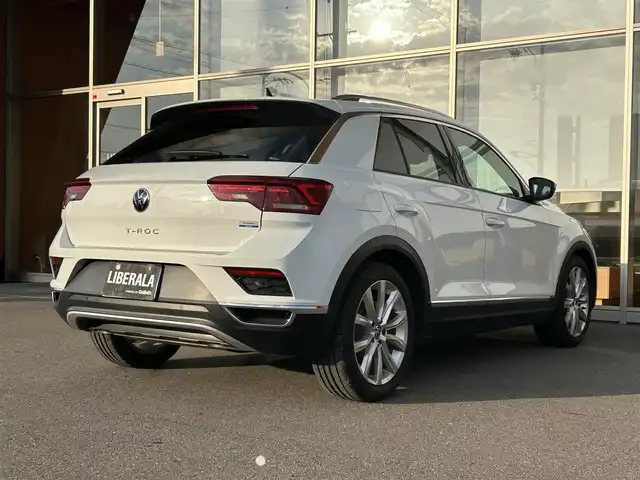 フォルクスワーゲン Ｔ－ロック TDI スポーツ 岐阜県 2021(令3)年 2.8万km ピュアホワイト Volkswagen純正インフォメイテントシステム/　SSDナビゲーション/　Bluetooth　Applecarplay　FM AM/Volkswagenオールインセーフティ/　プリクラッシュブレーキシステム/　ハイビームアシスト/　リアビューカメラ/　アダプティブクルーズコントロール/　トラフィックアラート/　レーンキープアシスト/　ブラインドスポットディティクション/　ポストコリジョンブレーキ/　エマージェンシーストップシグナル/LEDヘッドライト/ETC2.0車載器