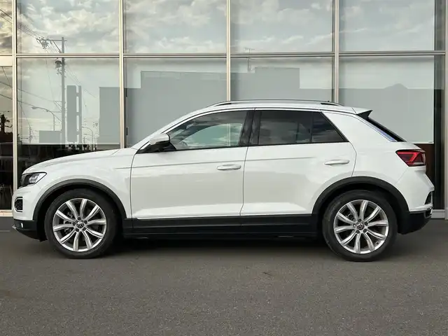 フォルクスワーゲン Ｔ－ロック TDI スポーツ 岐阜県 2021(令3)年 2.8万km ピュアホワイト Volkswagen純正インフォメイテントシステム/　SSDナビゲーション/　Bluetooth　Applecarplay　FM AM/Volkswagenオールインセーフティ/　プリクラッシュブレーキシステム/　ハイビームアシスト/　リアビューカメラ/　アダプティブクルーズコントロール/　トラフィックアラート/　レーンキープアシスト/　ブラインドスポットディティクション/　ポストコリジョンブレーキ/　エマージェンシーストップシグナル/LEDヘッドライト/ETC2.0車載器