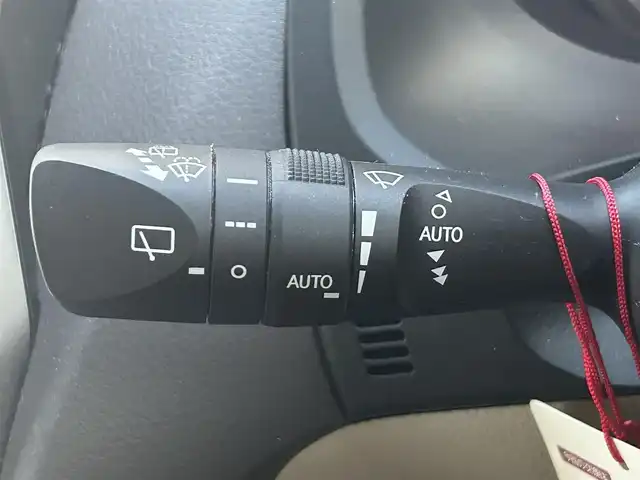 トヨタ ランドクルーザー プラド TX Lパッケージ 愛知県 2020(令2)年 2.2万km ホワイトパールクリスタルシャイン ワンオーナー/純正SDナビ/【フルセグ・DVD再生可・CD・Bluetooth】/バックカメラ/ビルトインETC/Toyota Safety Sense/【プリクラッシュセーフティ・レーンディパーチャーアラート・レーダークルーズコントロール・クリアランスソナー・ブラインドスポットモニター】/シートヒーター/パワーシート/４WD/プッシュスタート/スマートキー/スペアキーあり/新車保証書/取扱説明書