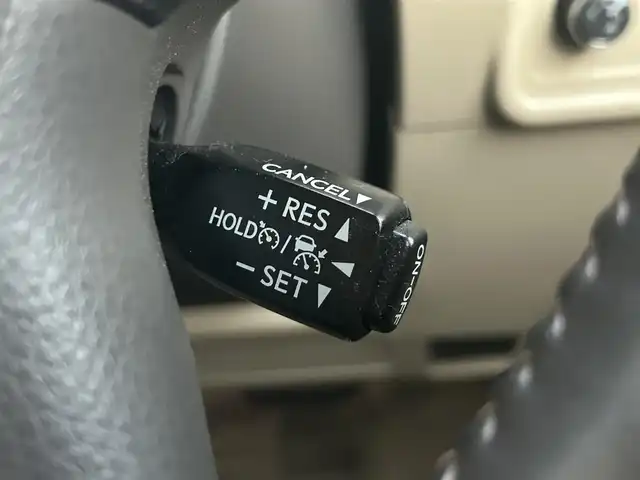 トヨタ ランドクルーザー プラド TX Lパッケージ 愛知県 2020(令2)年 2.2万km ホワイトパールクリスタルシャイン ワンオーナー/純正SDナビ/【フルセグ・DVD再生可・CD・Bluetooth】/バックカメラ/ビルトインETC/Toyota Safety Sense/【プリクラッシュセーフティ・レーンディパーチャーアラート・レーダークルーズコントロール・クリアランスソナー・ブラインドスポットモニター】/シートヒーター/パワーシート/４WD/プッシュスタート/スマートキー/スペアキーあり/新車保証書/取扱説明書