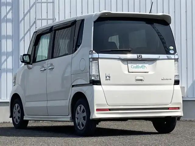 ホンダ Ｎ ＢＯＸ カスタム G 熊本県 2012(平24)年 10.8万km プレミアムホワイトパール 純正SDナビ（VXM-128VSX）/AM/FM/CD/DVD/USB/SD/ワンセグTV/横滑り防止装置/布シート/・ベンチシート/プッシュスタート/・スマートキー/・スペアキー/オートライト/・キセノンライト/・フォグランプ/両側スライドドア/・電動格納ミラー/・ウィンカーミラー/ドアバイザー/純正フロアマット