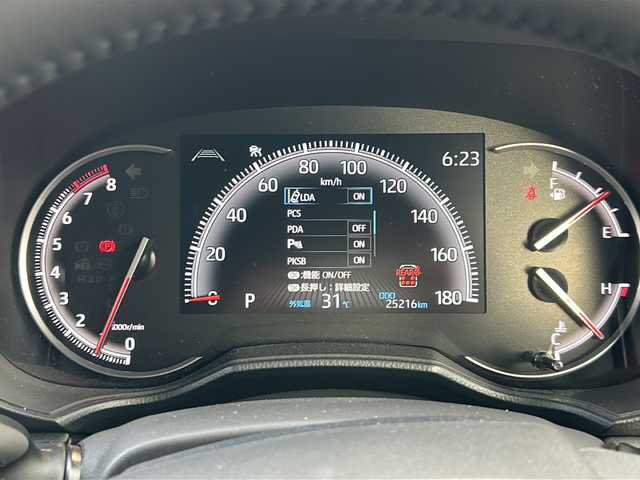 トヨタ ノア S－Z 沖縄県 2022(令4)年 2.6万km ホワイトパールクリスタルシャイン １０．５インチディスプレイオーディオ/（ＡＭ／ＦＭ／ＣＤ／ＤＶＤ／ＢＴ）/フルセグＴＶ/バックモニター/衝突軽減/両側パワスラ/シートヒーター/クルコン/ＥＴＣ/ハーフレザー/純正１７ＡＷ/スマートキー/コーナーセンサー/オートライト