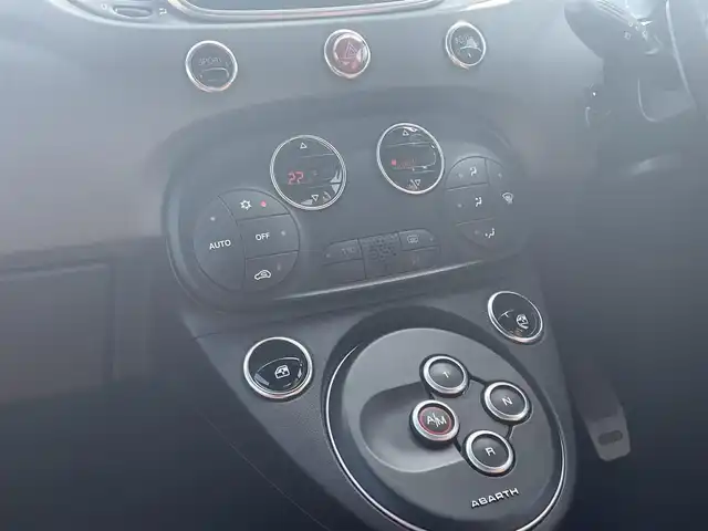 アバルト ５９５ コンペティツィオーネ 静岡県 2019(平31)年 2.3万km グレー Uconnectディスプレイオーディオ Bluetooth CarPlay対応/バックカメラ（社外）/Sabeltシートカーボンシェル/Bremboブレーキ/KONIショックアイバッハサスペンション/レコードモンツァマフラー/ASSO17インチアルミホイール/フルセグTV/GPSレーダー/前後ドライブレコーダー/ETC