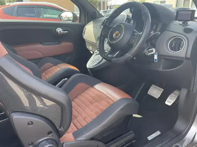 アバルト ５９５ コンペティツィオーネ 静岡県 2019(平31)年 2.3万km グレー Uconnectディスプレイオーディオ Bluetooth CarPlay対応/バックカメラ（社外）/Sabeltシートカーボンシェル/Bremboブレーキ/KONIショックアイバッハサスペンション/レコードモンツァマフラー/ASSO17インチアルミホイール/フルセグTV/GPSレーダー/前後ドライブレコーダー/ETC