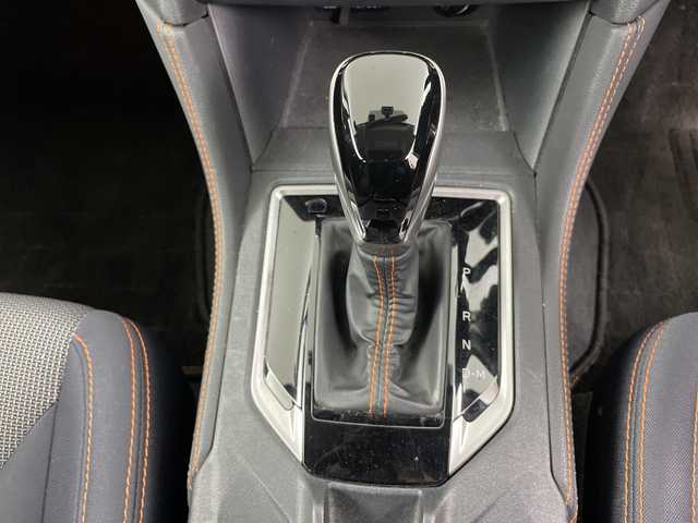 スバル インプレッサ ＸＶ 2．0i－L アイサイト 道央・札幌 2017(平29)年 8.8万km クリスタルホワイトP ・4WD/アイサイト/・プリクラッシュセーフティ/・社外SDナビ/・CD/DVD/BD/SD/USB/フルセグTV/・Bluetooth接続/・前方ドライブレコーダー/・レーダークルーズコントロール/・ブラインドスポットモニター/・レーンキープアシスト/SRH/・MTモード付AT/パドルシフト/・LEDオートライト/フォグランプ/・ヒルディセントコントロール/・X-MODE/・電動格納ミラー/ウィンカーミラー/・スマートキー/スペアキー/・ドアバイザー/純正フロアマット