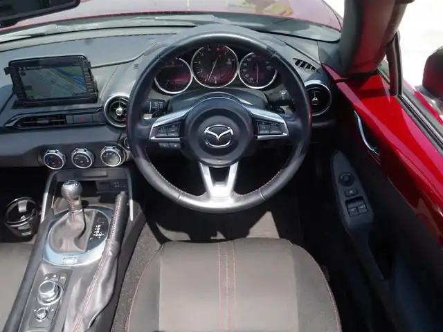 マツダ ロードスター S スペシャルパッケージ 千葉県 2019(令1)年 5万km ソウルレッドクリスタルM スマートシティブレーキサポート/ブラインドスポットモニタリング/クルーズコントロール/純正SDナビ/【Bluetooth接続】/革巻きステアリング/ステアリングスイッチ/パドルシフト/ドライブレコーダー/LEDヘッドライト/リアコーナーセンサー/純正16インチアルミホイル/アドバンストキーレスエントリー