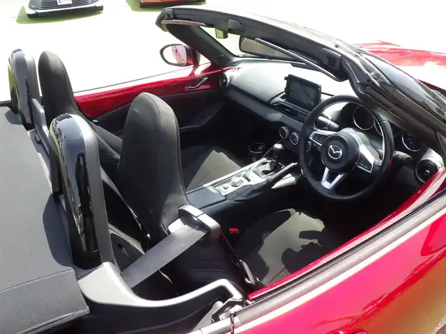 マツダ ロードスター S スペシャルパッケージ 千葉県 2019(令1)年 5万km ソウルレッドクリスタルM スマートシティブレーキサポート/ブラインドスポットモニタリング/クルーズコントロール/純正SDナビ/【Bluetooth接続】/革巻きステアリング/ステアリングスイッチ/パドルシフト/ドライブレコーダー/LEDヘッドライト/リアコーナーセンサー/純正16インチアルミホイル/アドバンストキーレスエントリー