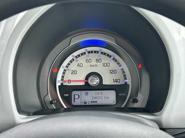 スズキ ハスラー G 千葉県 2015(平27)年 2.5万km スチールシルバーM 純正ナビ/ワンセグTV/プッシュスタートボタン/スマートキー/スペアキー/オートエアコン/横滑り防止装置/衝突被害軽減システム/D席ヒートシーター/純正フロアマット/アイドリングストップ/取扱説明書