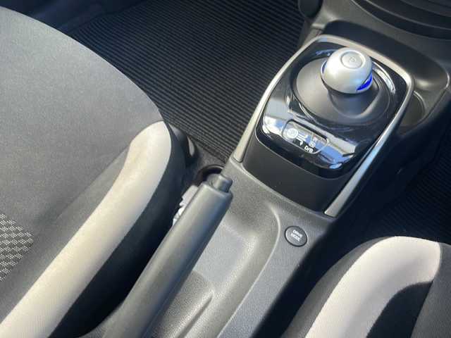 日産 ノート e－パワー X 三重県 2020(令2)年 5万km ダークメタルグレー 社外ナビ　/アラウンドビューモニター　/純正デジタルインナーミラー　/社外ＥＴＣ　/ステアリングスイッチ　/衝突軽減システム　/レーンキープアシスト　　/ＬＥＤヘッドライト　/オートライト　/電動格納ミラー　/禁煙車