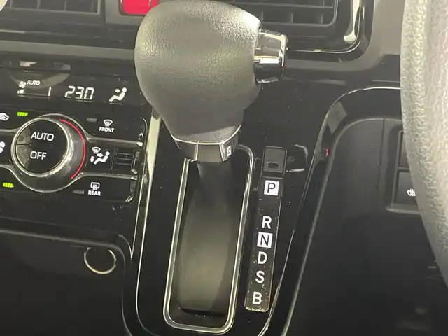 ダイハツ タント カスタム X セレクション 福岡県 2020(令2)年 4万km シャイニングホワイトパール 純正7インチメモリーナビゲーション/バックカメラ/フルセグテレビ/CD DVD BT/ETC/ベンチシート/ステアリングスイッチ/テレビキッド/両側パワースライドドア/フロアマット/ドアバイザー/スマートキー/プッシュスタートエンジン/シートヒーター（D/N)/ハーフレザーシート/ドライブレコーダー/LEDヘッドライト/純正14インチアルミホイール