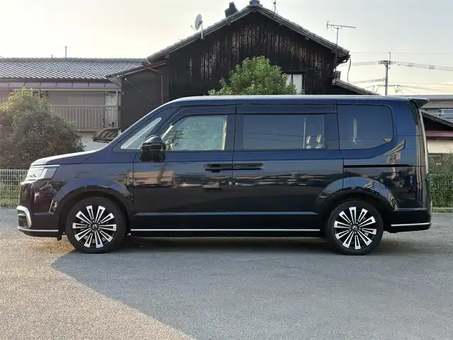 ホンダ ステップワゴン スパーダ eHEV プレミアムライン 福岡県 2022(令4)年 3.1万km 青 フルセグテレビ/全方位カメラ/純正後席モニター/純正ナビ（フルセグテレビ・DVD・CD・Bluetooth）/クルーズコントロール/純正ドラレコ前後/シートヒーター/両側パワースライドドア/ETC/ドアバイザー/プッシュスタート/スマートキー/パワーバックドア