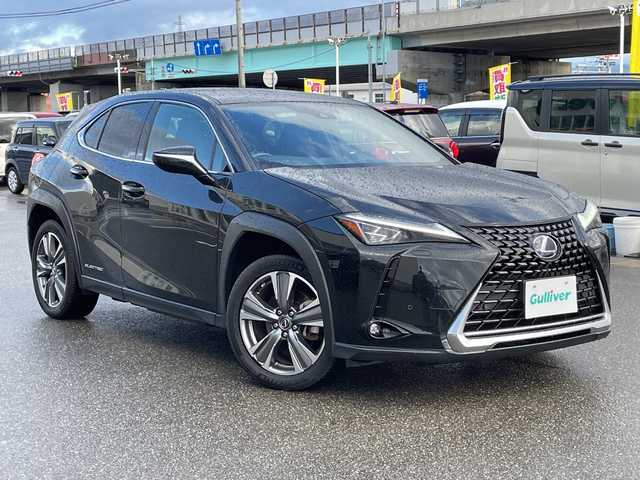 レクサス ＵＸ 300e バージョンC 石川県 2021(令3)年 4.2万km グラファイトブラックガラスフレーク 純正ナビ　フルセグＴＶ　バックカメラ　ＬＥＤヘッドライト　マークレビンソン　革シート　シートヒーター＆クーラー　レクサスセーフティ　レーダークルーズ　純正アルミ　ＥＴＣ２．０　ドラレコ　保証書