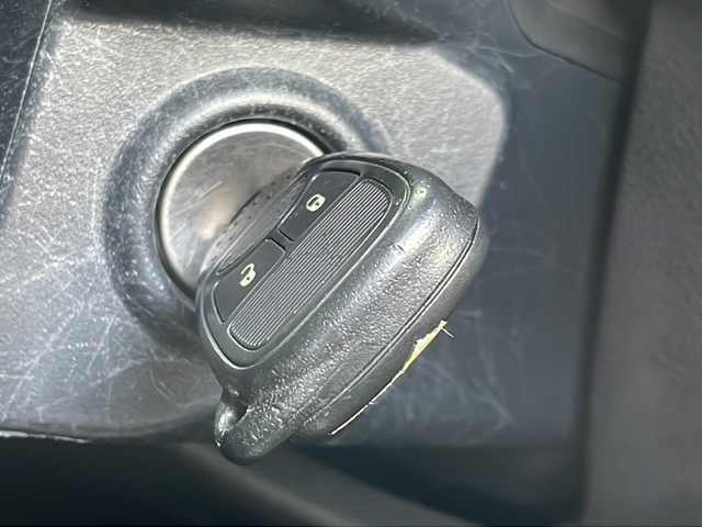 クライスラー・ジープ ジープ ラングラー アンリミテッド スポーツ 福岡県 2013(平25)年 6.9万km オレンジ 社外ナビ【カロッツェリア】/　Ｂｌｕｅｔｏｏｔｈ・フルセグＴＶ・ＣＤ・ＤＶＤ　/クルーズコントロール　/デジタルインナーミラー　/後席モニター/ヒーテッドドアミラー　/バックカメラ　/ＭＴモード付ＡＴ車　/ルーフキャリア/トランスファーレバー/スペアキー１本/リモコンキー/純正フロアマット/ダウンヒルアシストコントロール/パワーウィンドウ/横滑り防止装置/取扱説明書