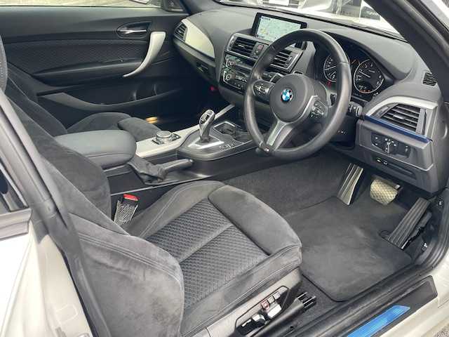 ＢＭＷ ２２０ｉ