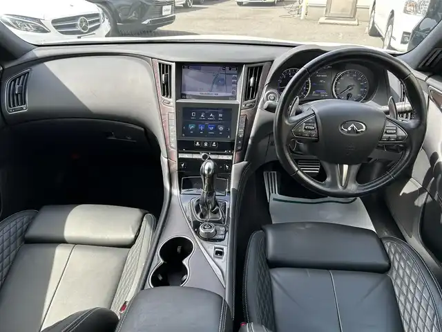 日産 スカイライン ハイブリッド 350GT タイプSP 60thLTD 和歌山県 2017(平29)年 3.3万km ブリリアントホワイトパール 純正ナビ/（AM/FM/CD/DVD/USB/AUX/Bluetooth/TV）/アラウンドビュー＆リアモニター/クリアランスソナー/サイドカメラ/クルーズコントロール（追従有）/D/Nシートヒーター/D/Nパワーシート/パドルシフト/前後ドライブレコーダー/オートライト/プッシュスタート/オートライト/純正ホイール/保証書