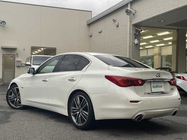 日産 スカイライン ハイブリッド 350GT タイプSP 60thLTD 和歌山県 2017(平29)年 3.3万km ブリリアントホワイトパール 純正ナビ/（AM/FM/CD/DVD/USB/AUX/Bluetooth/TV）/アラウンドビュー＆リアモニター/クリアランスソナー/サイドカメラ/クルーズコントロール（追従有）/D/Nシートヒーター/D/Nパワーシート/パドルシフト/前後ドライブレコーダー/オートライト/プッシュスタート/オートライト/純正ホイール/保証書
