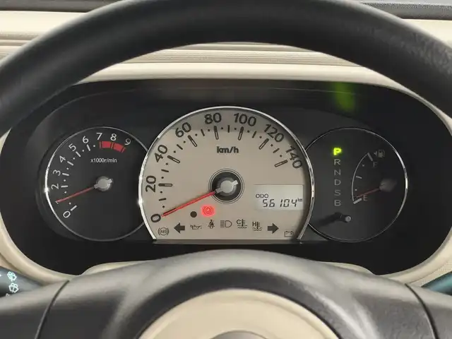 ダイハツ ミラ ココア プラスG 三重県 2012(平24)年 5.7万km ムースピンクパール ガソリン/FF/インパネCVT/純正 7インチナビ QY7058DD/（AM/FM/CD/地デジTV/AUX）/ルーフレール/安全/・ABS/・助手席エアバッグ/装備/・キーフリーシステム/・スマートキーx1、メカキーx1/・オートエアコン/・電動格納ドアミラー（ウインカー付）/・全ドアパワーウインドウ/・パワーステアリング/・チルトステアリング機構/・ベンチシート/・後席分割可倒式シート/・純正ホイールキャップ＆14インチスチールホイール