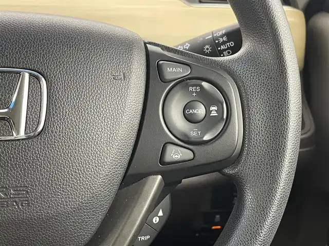 ホンダ フリード G ホンダセンシング 福岡県 2018(平30)年 6.5万km プレミアムスパークルブラックパール 社外ナビ（フルセグＴＶ）　/バックカメラ　/ビルトインＥＴＣ　/前方ドラレコ　/アダプティブクルコン　/ホンダセンシング　/衝突被害軽減ブレーキ　/レーンキープ　/先行車発進お知らせ　/標識認識機能　/両側電動スライドドア　/ＬＥＤヘッドライト