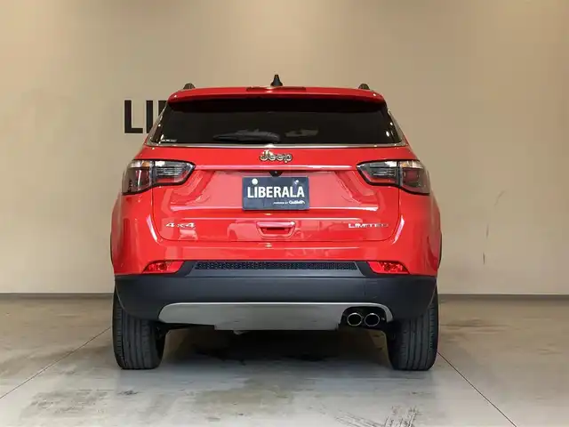 クライスラー・ジープ ジープ コンパス 熊本県 2022(令4)年 2.9万km 赤 パノラマスライディングサンルーフ/ブラックフルレザーシート/シートヒーター/パワーシート/ハンドルヒーター/純正HDDナビ/USB/Bluetooth/アンドロイドオート/フルセグTV/ハンズフリーパワーバックドア/アダプティブクルーズコントロール/オートマチックハイビーム/レーンキープアシスト/衝突被害軽減ブレーキ/ドライバーアテンションアラート/ブラインドスポットモニター/ETC2.0/LEDヘッドライト/LEDフォグライト/【リミテッド コロラドレッド】