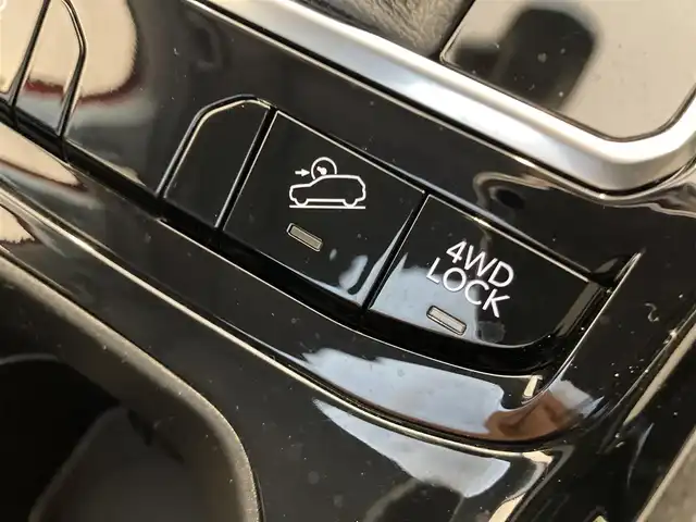クライスラー・ジープ ジープ コンパス 熊本県 2022(令4)年 2.9万km 赤 パノラマスライディングサンルーフ/ブラックフルレザーシート/シートヒーター/パワーシート/ハンドルヒーター/純正HDDナビ/USB/Bluetooth/アンドロイドオート/フルセグTV/ハンズフリーパワーバックドア/アダプティブクルーズコントロール/オートマチックハイビーム/レーンキープアシスト/衝突被害軽減ブレーキ/ドライバーアテンションアラート/ブラインドスポットモニター/ETC2.0/LEDヘッドライト/LEDフォグライト/【リミテッド コロラドレッド】