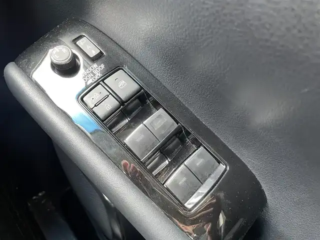 トヨタ アルファード S Cパッケージ 福岡県 2022(令4)年 1.6万km ホワイトパールクリスタルシャイン ワンオーナー/フリップダウンモニター/ツインムーンルーフ/モデリスタエアロ（F/S/R)/純正ナビ（BT/フルセグ/AM/FM/DISC/USB)/Bカメラ/パワーバックドア/オットマン/両側パワースライドドア/レーダークルーズコントロール/LEDヘッドライト/オートライト/オートマチックハイビーム/シーケンシャルターンランプ/レザーシート/シートメモリー/DN席パワーシート/DN席エアシート/DN席シートヒーター/ステアリングヒーター/チルトステアリング/純正20インチAW/ローダウン/BSM/クリアランスソナー/横滑り防止装置/レーンキープアシスト/盗難防止装置/衝突被害軽減ブレーキ/アイドリングストップ/ドライブレコーダー/デジタルインナーミラー/NANOE/スマートキー/ETC/保証書/取扱説明書