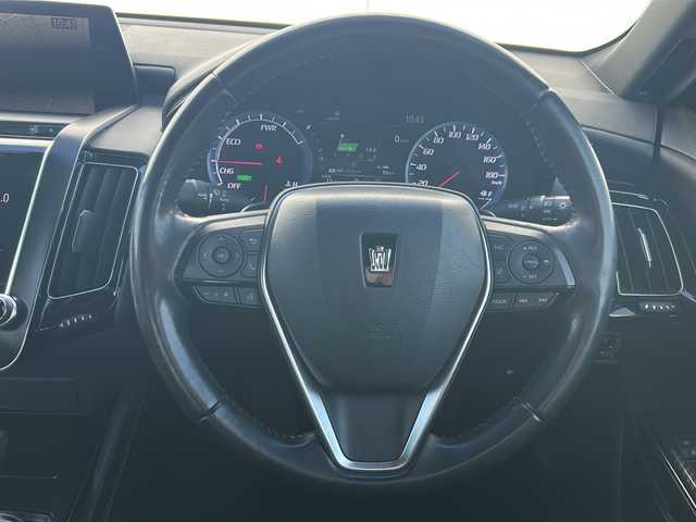 トヨタ クラウン ハイブリッド RS アドバンス 三重県 2018(平30)年 4.4万km ホワイトパールクリスタルシャイン 禁煙/純正ナビ/バックカメラ/BSM/本革シート/デジタルインナーミラー/ETC/スペアキー/前後クリアランスソナー/前方ドラレコ/ステアヒーター/シートヒーター/エアシート/パワーシート/USB給電/レーダークルーズコントロール/三眼LEDヘッドライト/電動格納ミラー