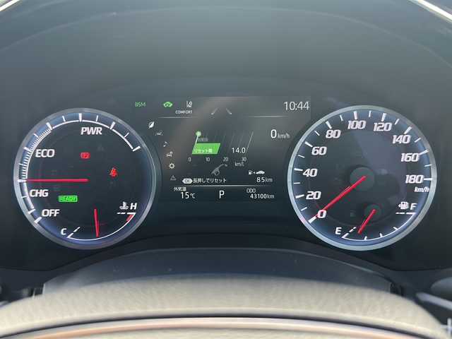 トヨタ クラウン ハイブリッド RS アドバンス 三重県 2018(平30)年 4.4万km ホワイトパールクリスタルシャイン 禁煙/純正ナビ/バックカメラ/BSM/本革シート/デジタルインナーミラー/ETC/スペアキー/前後クリアランスソナー/前方ドラレコ/ステアヒーター/シートヒーター/エアシート/パワーシート/USB給電/レーダークルーズコントロール/三眼LEDヘッドライト/電動格納ミラー