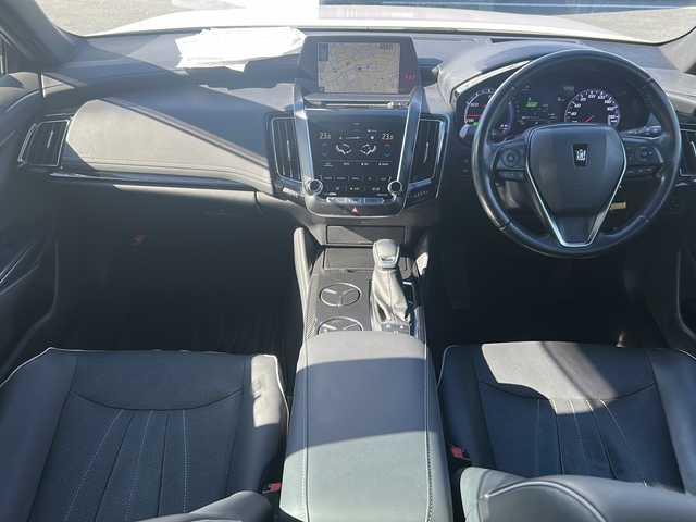 トヨタ クラウン ハイブリッド RS アドバンス 三重県 2018(平30)年 4.4万km ホワイトパールクリスタルシャイン 禁煙/純正ナビ/バックカメラ/BSM/本革シート/デジタルインナーミラー/ETC/スペアキー/前後クリアランスソナー/前方ドラレコ/ステアヒーター/シートヒーター/エアシート/パワーシート/USB給電/レーダークルーズコントロール/三眼LEDヘッドライト/電動格納ミラー